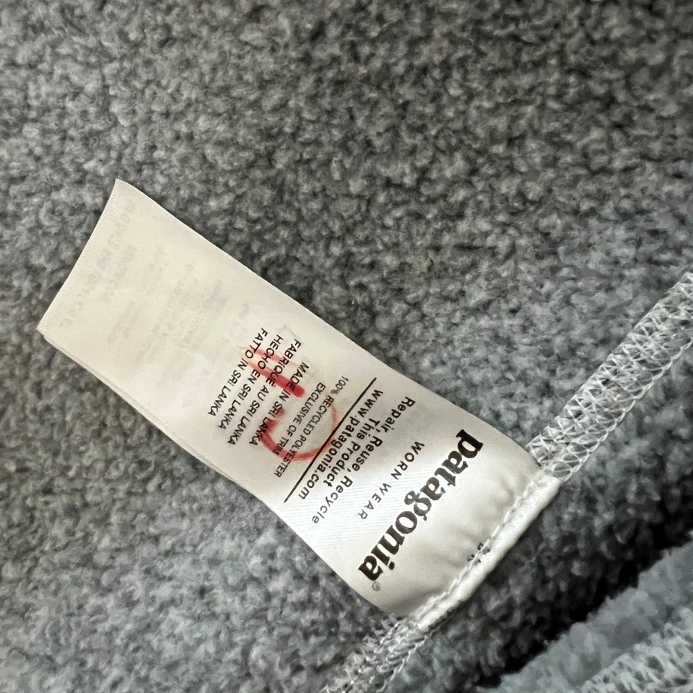 Patagonia - Better Sweater with Hood, Gray, Women's Size Large - Picture 5 of 5